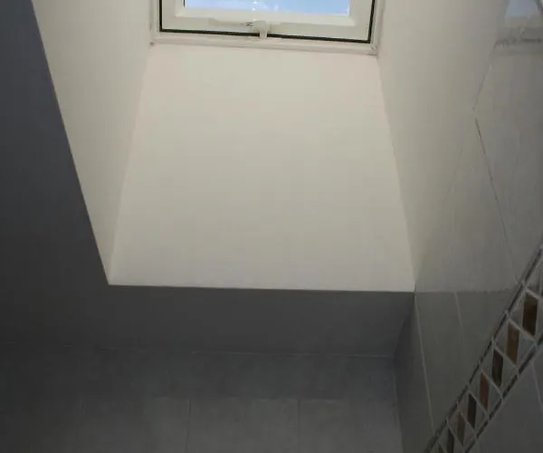 Incantevole Sui Tetti Di بولونيا