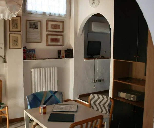 公寓 Incantevole Sui Tetti Di 博洛尼亚