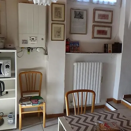 Incantevole Sui Tetti Di